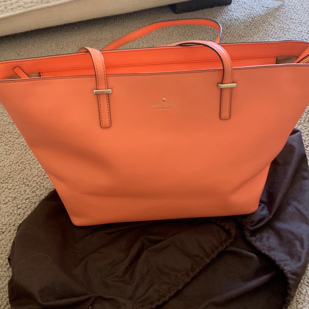 Kate spade saffiano leather tote